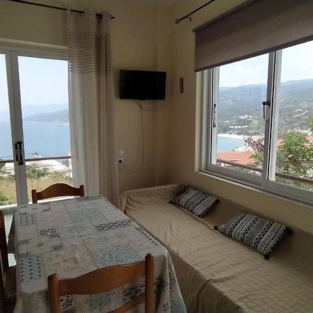 Armenistis Apartment Bagian luar foto