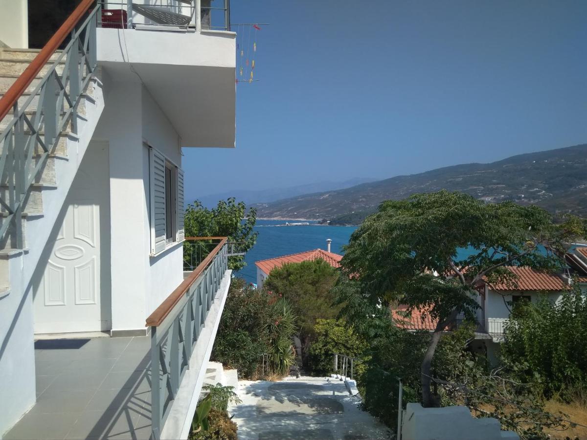 Armenistis Apartment Bagian luar foto