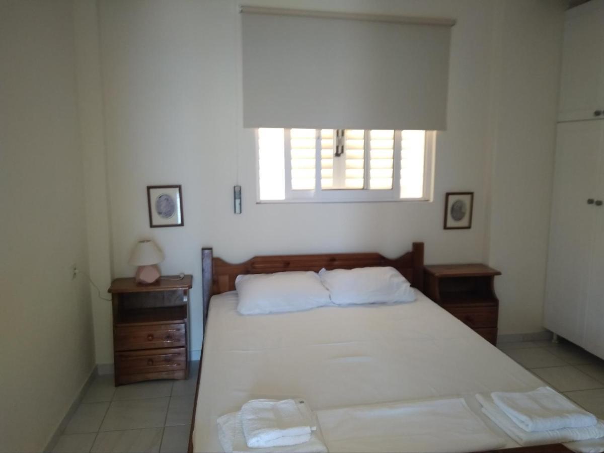 Armenistis Apartment Bagian luar foto